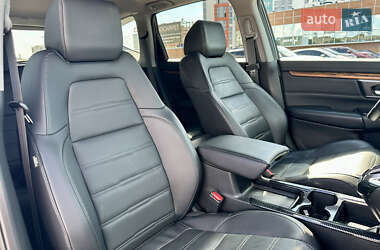 Внедорожник / Кроссовер Honda CR-V 2018 в 