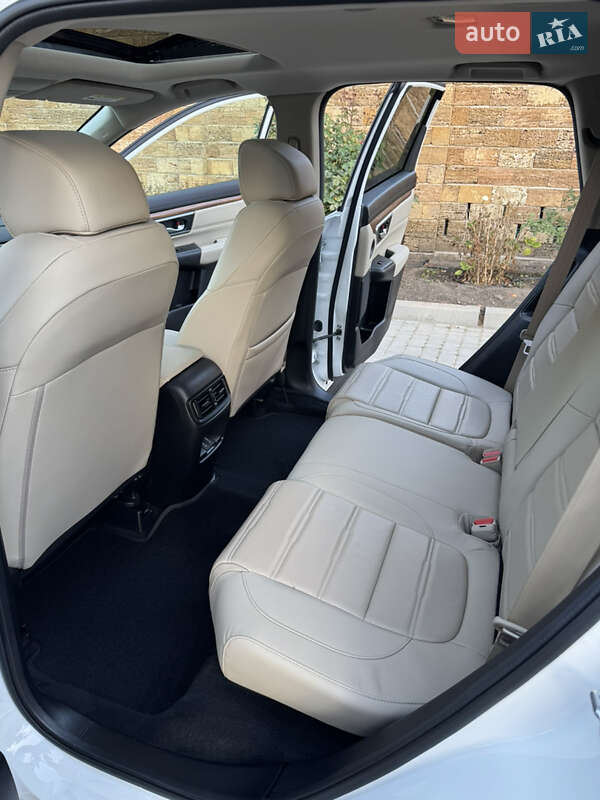 Внедорожник / Кроссовер Honda CR-V 2021 в Черноморске