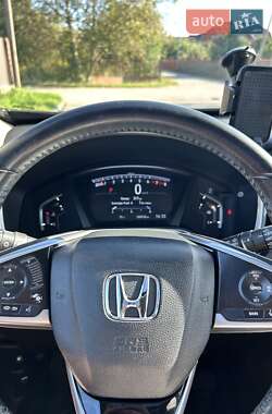 Внедорожник / Кроссовер Honda CR-V 2017 в 