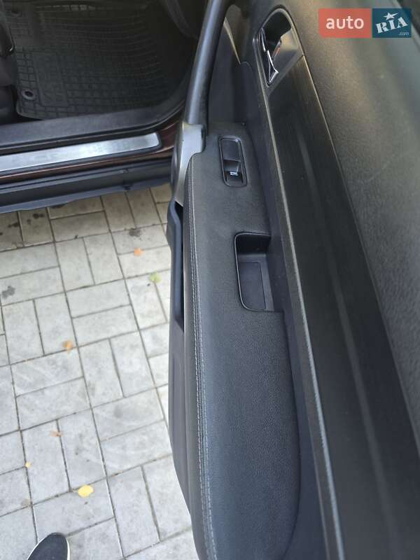 Внедорожник / Кроссовер Honda CR-V 2011 в Сумах