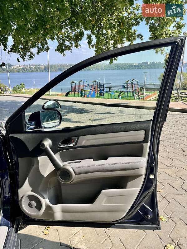 Внедорожник / Кроссовер Honda CR-V 2011 в Тернополе