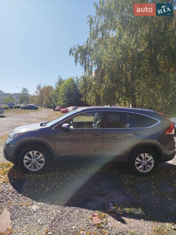 Внедорожник / Кроссовер Honda CR-V 2014 в Харькове
