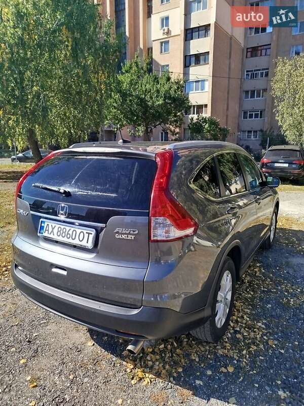 Внедорожник / Кроссовер Honda CR-V 2014 в Харькове