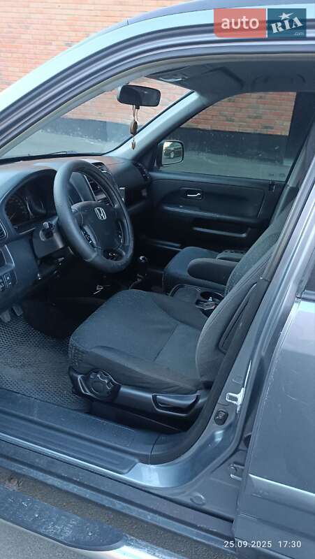 Внедорожник / Кроссовер Honda CR-V 2005 в Чернигове