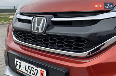 Внедорожник / Кроссовер Honda CR-V 2015 в 