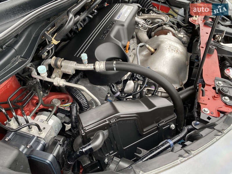 Внедорожник / Кроссовер Honda CR-V 2015 в Радивилове