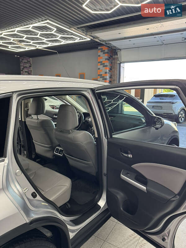 Внедорожник / Кроссовер Honda CR-V 2014 в Житомире