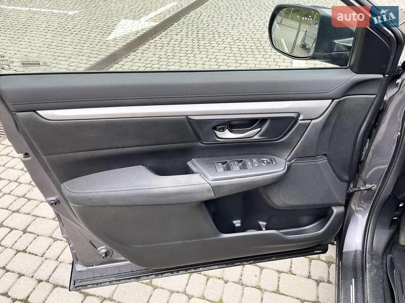 Внедорожник / Кроссовер Honda CR-V 2020 в Львове