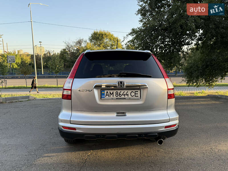 Внедорожник / Кроссовер Honda CR-V 2012 в Киеве