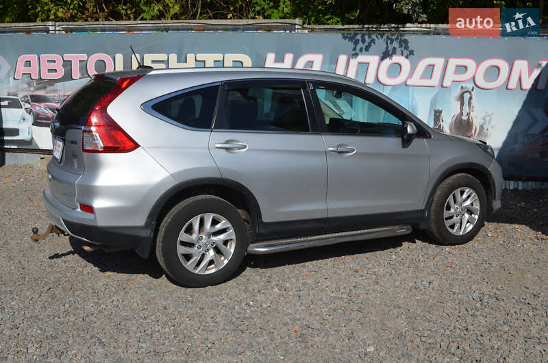 Внедорожник / Кроссовер Honda CR-V 2016 в Киеве