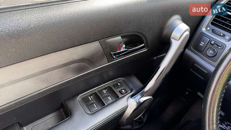 Внедорожник / Кроссовер Honda CR-V 2007 в Киеве