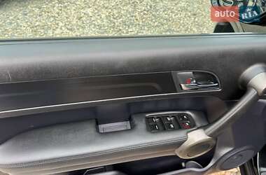 Внедорожник / Кроссовер Honda CR-V 2010 в 