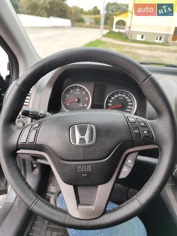 Внедорожник / Кроссовер Honda CR-V 2011 в Белогорье