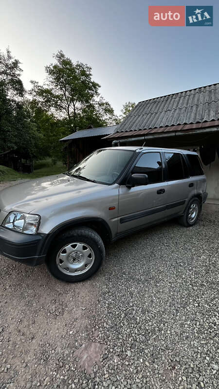 Внедорожник / Кроссовер Honda CR-V 1997 в Нереснице