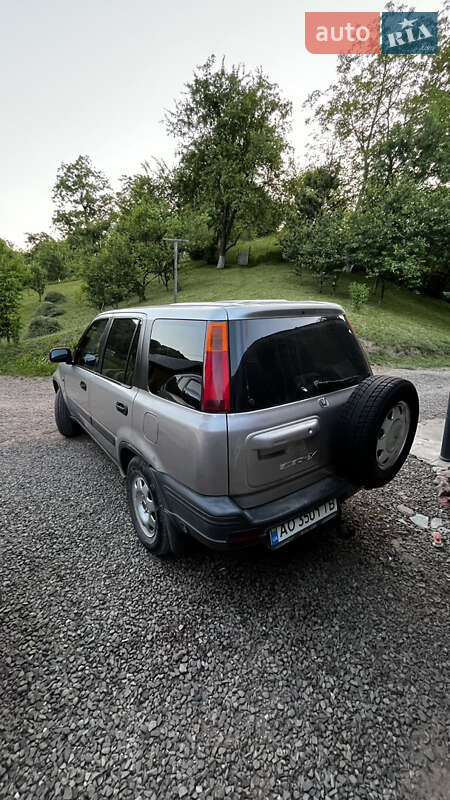 Внедорожник / Кроссовер Honda CR-V 1997 в Нереснице