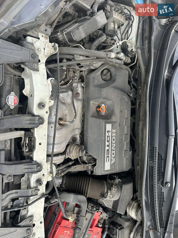 Внедорожник / Кроссовер Honda CR-V 2014 в Ивано-Франковске