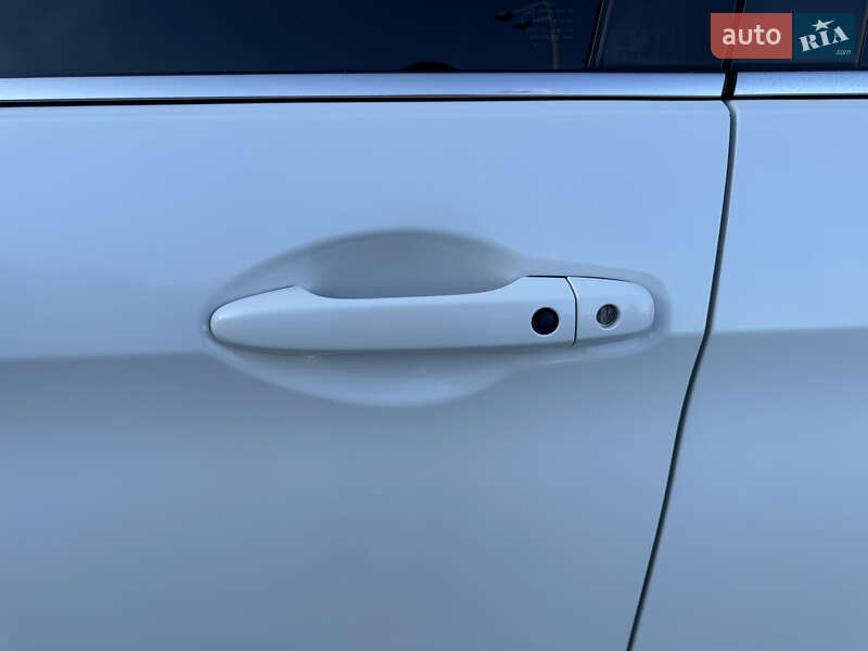 Внедорожник / Кроссовер Honda CR-V 2012 в Виннице