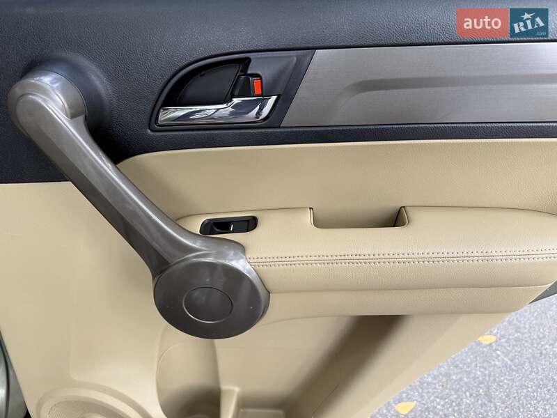 Внедорожник / Кроссовер Honda CR-V 2009 в Киеве