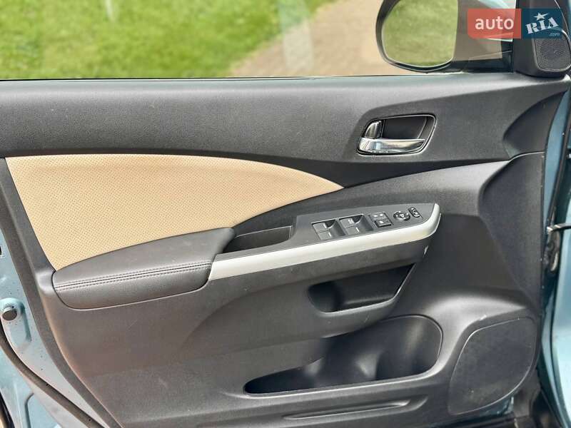 Внедорожник / Кроссовер Honda CR-V 2015 в Киеве