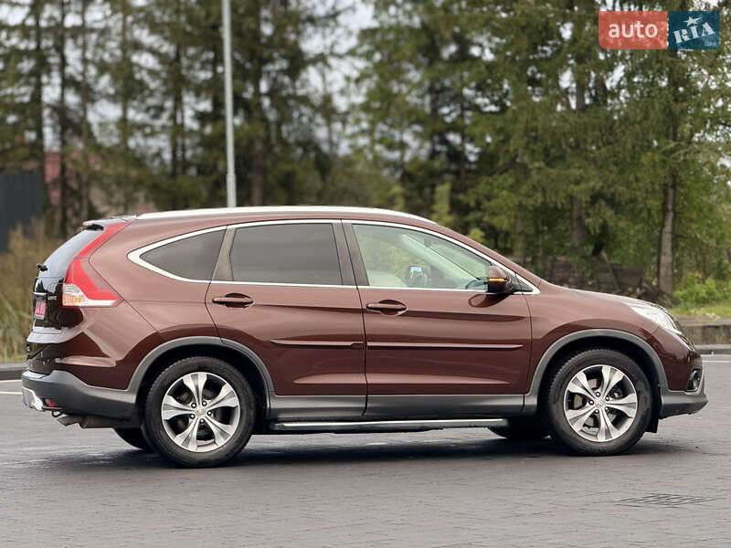Позашляховик / Кросовер Honda CR-V 2014 в Самборі
