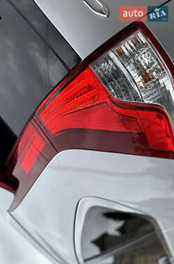 Внедорожник / Кроссовер Honda CR-V 2015 в 