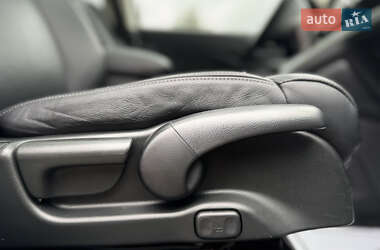 Внедорожник / Кроссовер Honda CR-V 2015 в 