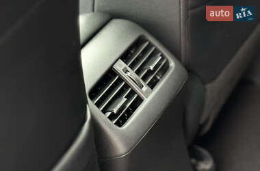 Внедорожник / Кроссовер Honda CR-V 2015 в 