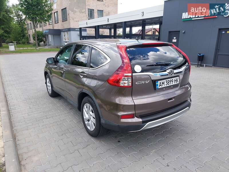 Внедорожник / Кроссовер Honda CR-V 2015 в Житомире