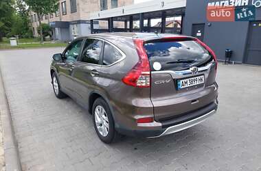 Внедорожник / Кроссовер Honda CR-V 2015 в 