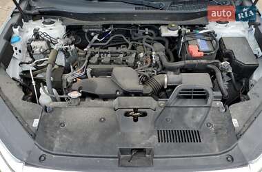 Внедорожник / Кроссовер Honda CR-V 2022 в 
