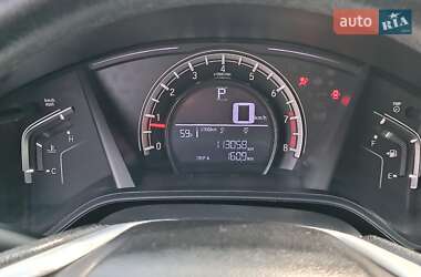 Внедорожник / Кроссовер Honda CR-V 2017 в 