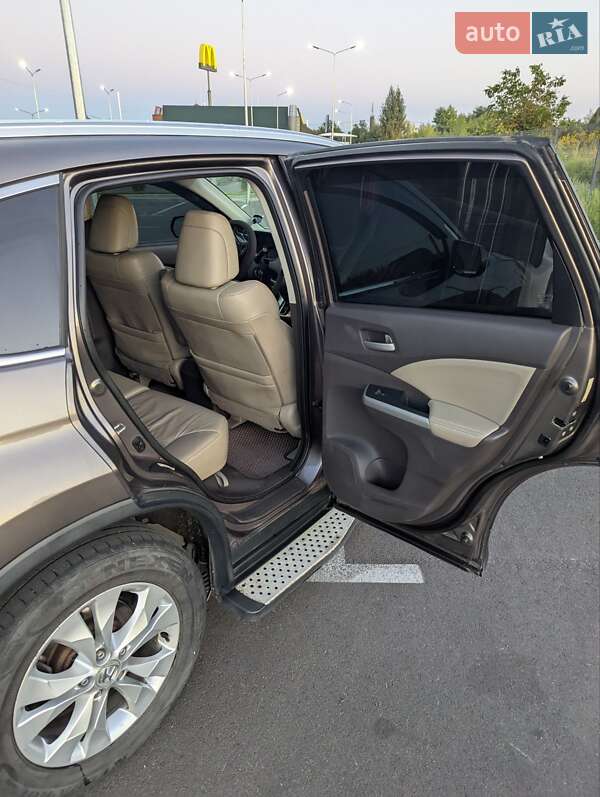 Внедорожник / Кроссовер Honda CR-V 2014 в Боярке