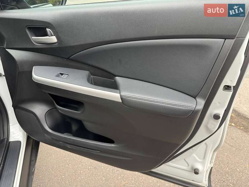 Внедорожник / Кроссовер Honda CR-V 2013 в Николаеве