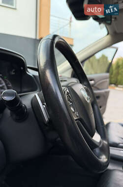 Позашляховик / Кросовер Honda CR-V 2013 в 