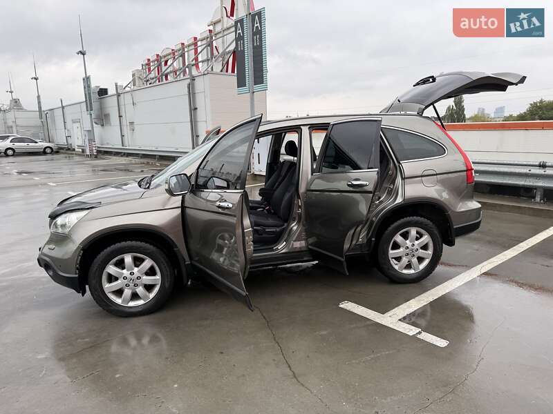 Позашляховик / Кросовер Honda CR-V 2008 в Києві