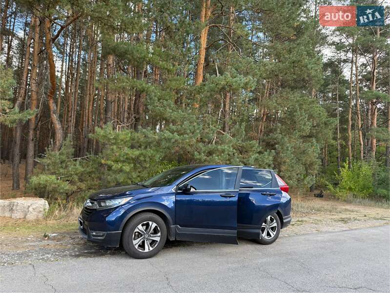 Внедорожник / Кроссовер Honda CR-V 2018 в 
