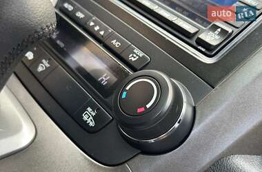 Внедорожник / Кроссовер Honda CR-V 2012 в 