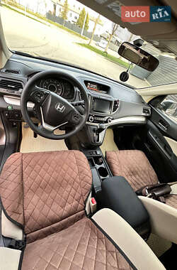 Внедорожник / Кроссовер Honda CR-V 2015 в 