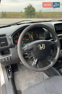 Позашляховик / Кросовер Honda CR-V 2006 в 
