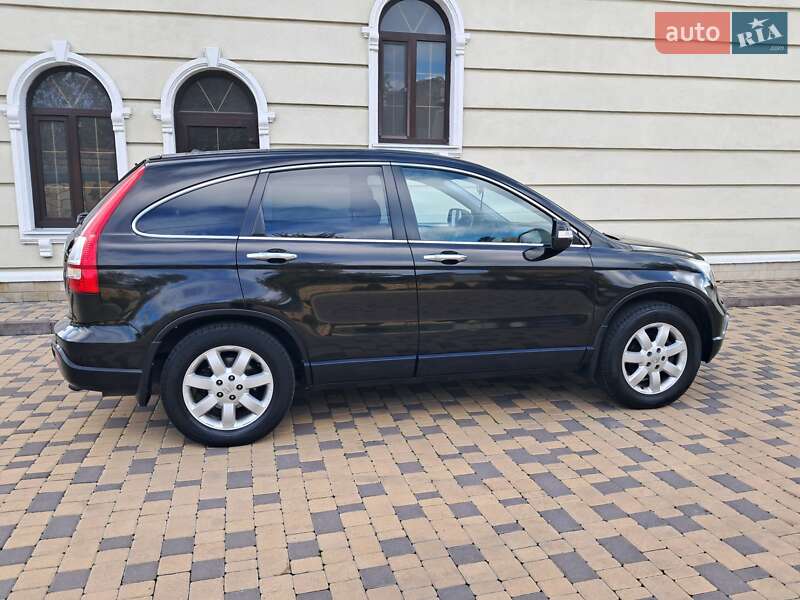 Внедорожник / Кроссовер Honda CR-V 2008 в Могилев-Подольске