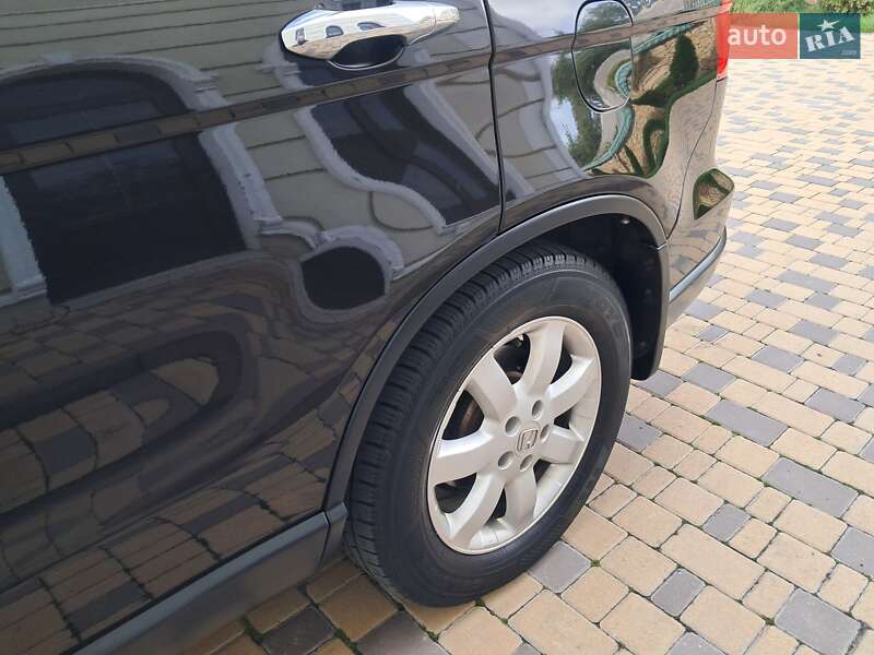 Внедорожник / Кроссовер Honda CR-V 2008 в Могилев-Подольске