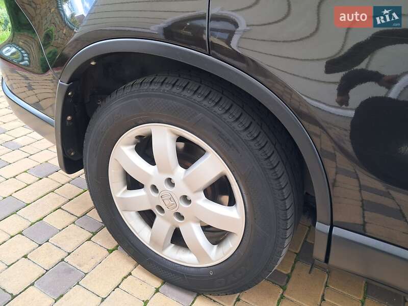 Внедорожник / Кроссовер Honda CR-V 2008 в Могилев-Подольске