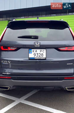 Внедорожник / Кроссовер Honda CR-V 2022 в 