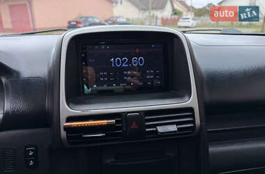 Внедорожник / Кроссовер Honda CR-V 2006 в 