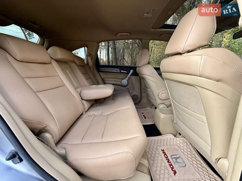 Внедорожник / Кроссовер Honda CR-V 2008 в Киеве