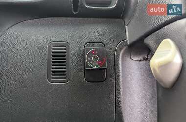Внедорожник / Кроссовер Honda CR-V 2003 в 