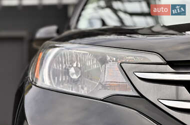 Позашляховик / Кросовер Honda CR-V 2014 в 