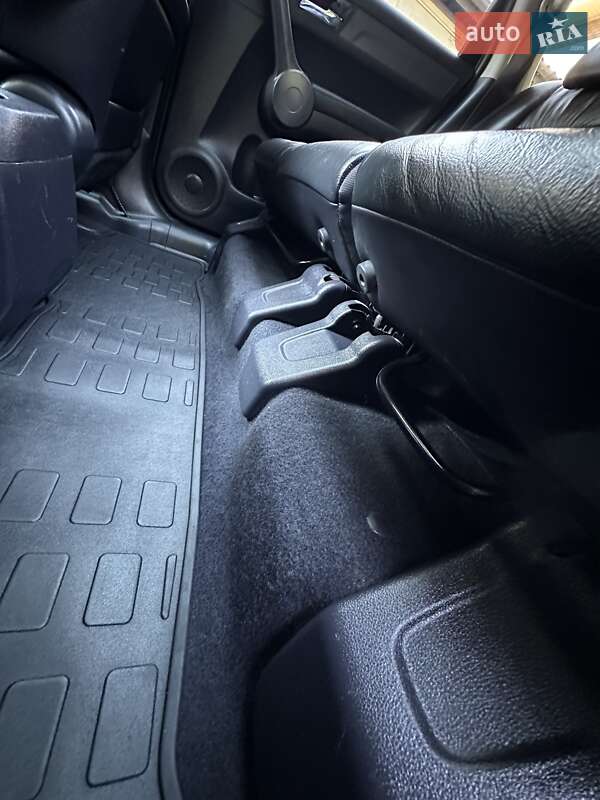 Внедорожник / Кроссовер Honda CR-V 2008 в Одессе фото 40 Внедорожник / Кроссовер Honda CR-V 2008 в Одессе