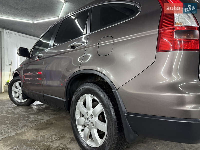 Позашляховик / Кросовер Honda CR-V 2010 в Кременці