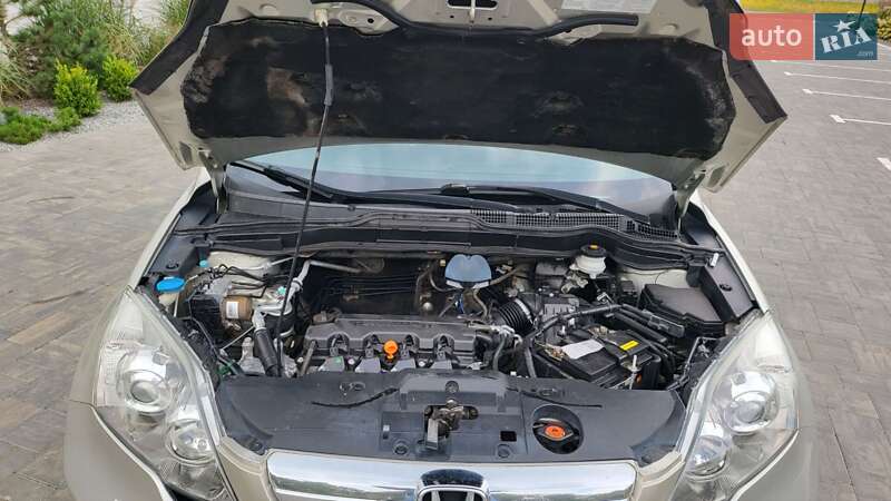 Позашляховик / Кросовер Honda CR-V 2008 в Луцьку